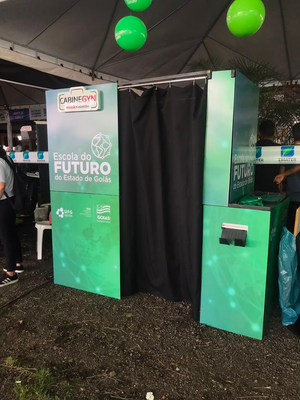 Cabine personalizada para ativação corporativa